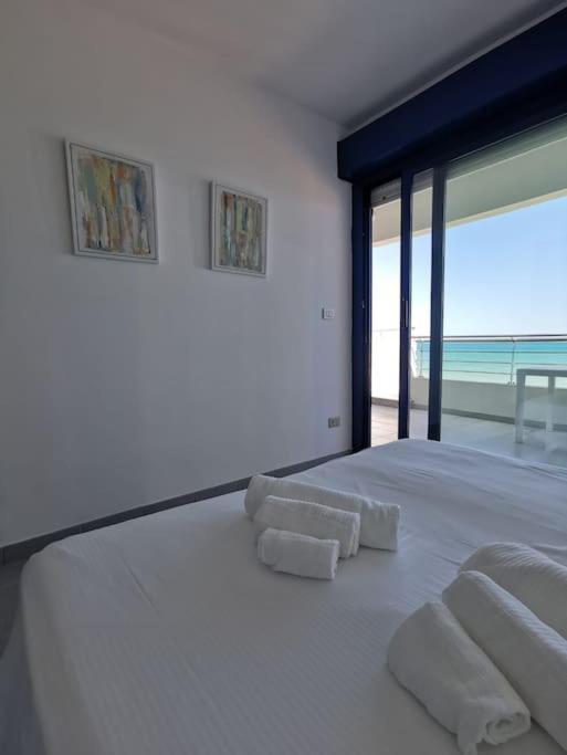 Appartamento Sul Mare 테르몰리 외부 사진